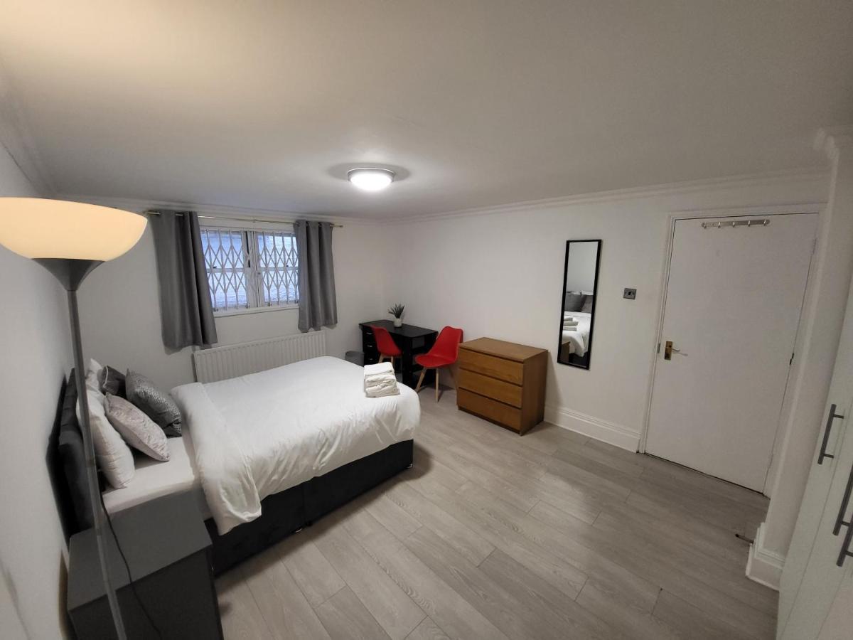 Cosy Apartment By Clapham South Underground! London Exterior foto