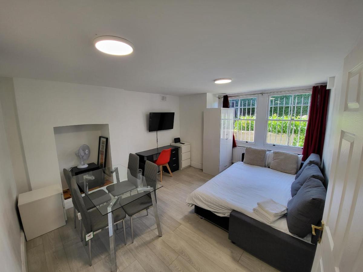 Cosy Apartment By Clapham South Underground! London Exterior foto