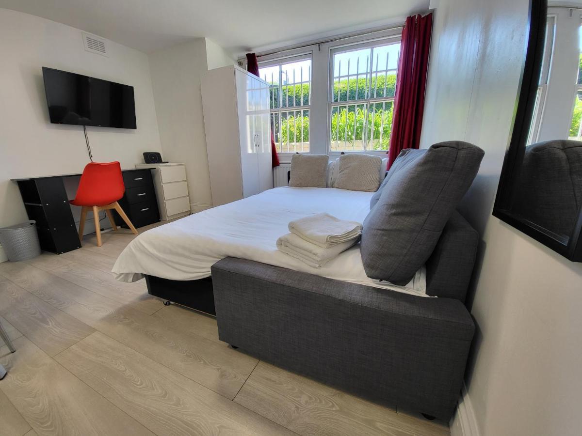 Cosy Apartment By Clapham South Underground! London Exterior foto